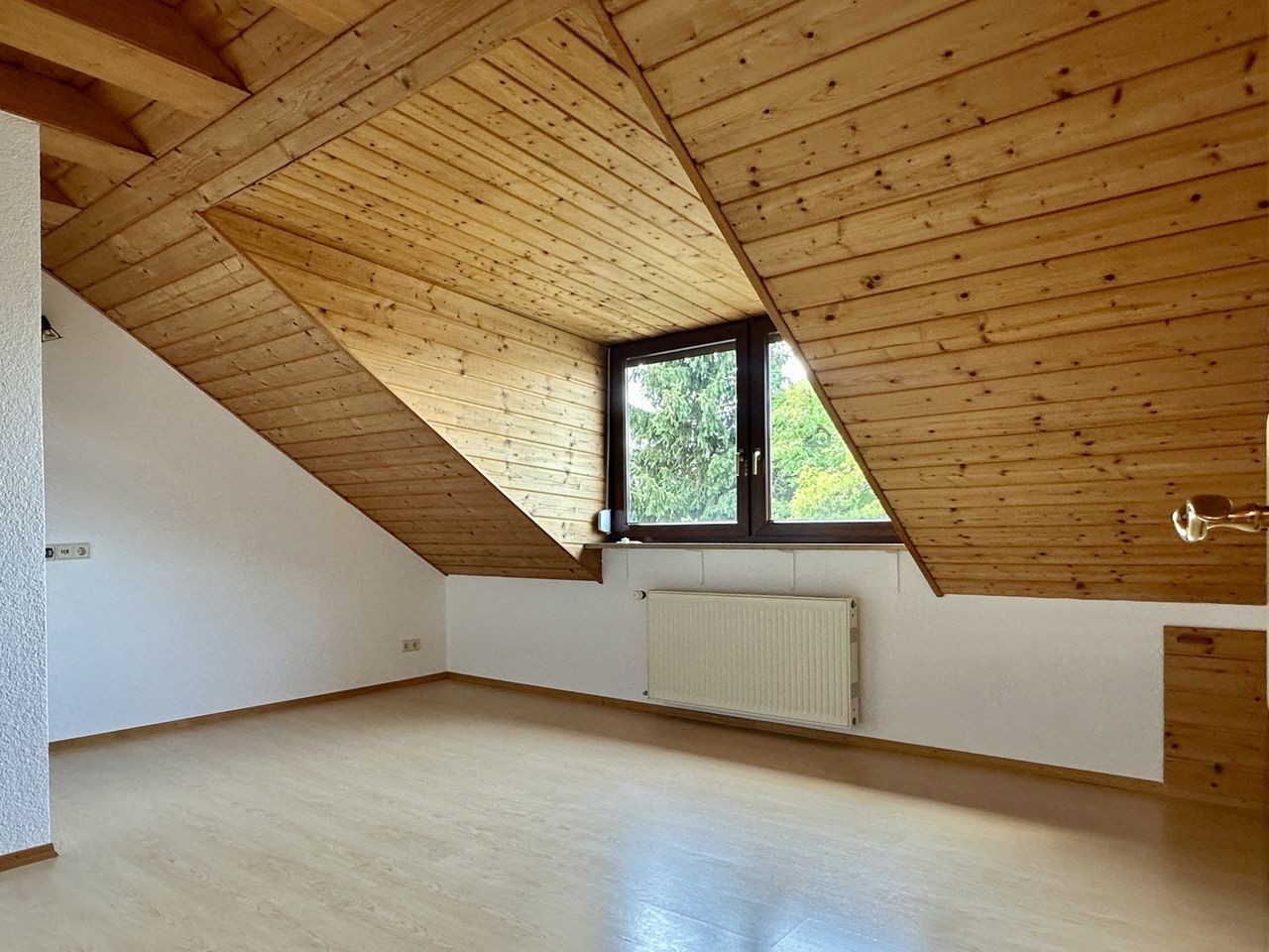 Schlafzimmer DG
