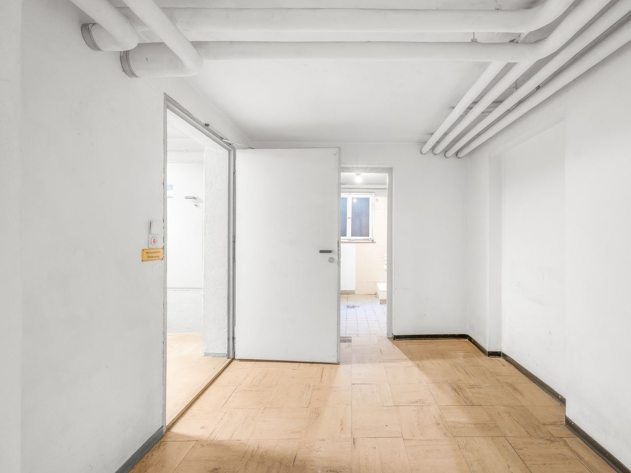 Gang 1 im Untergeschoss