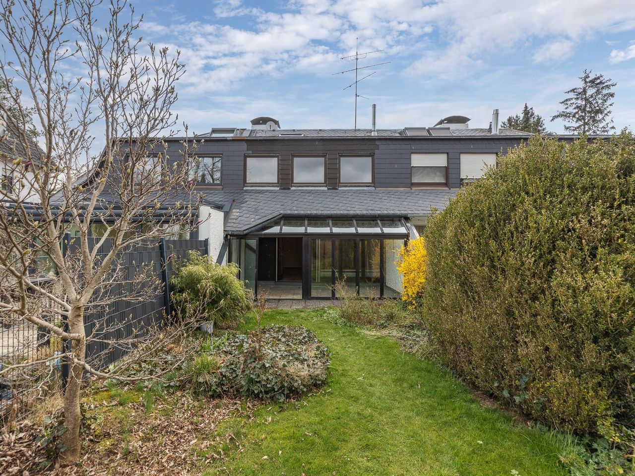 Frontansicht Gartenseite