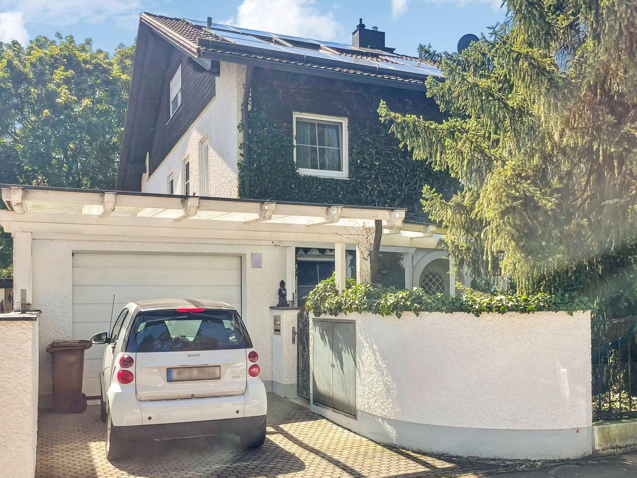 Straßenansicht