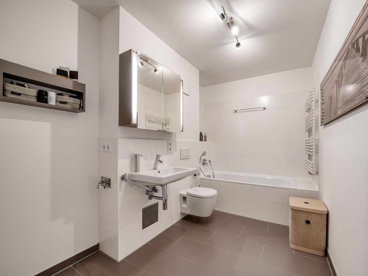 Badezimmer inkl. Badewanne