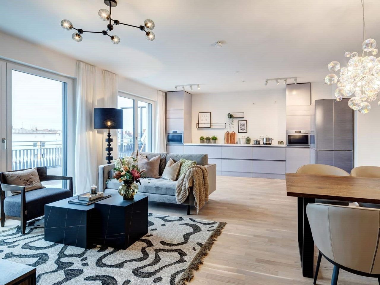 Wohn- und Essbereich