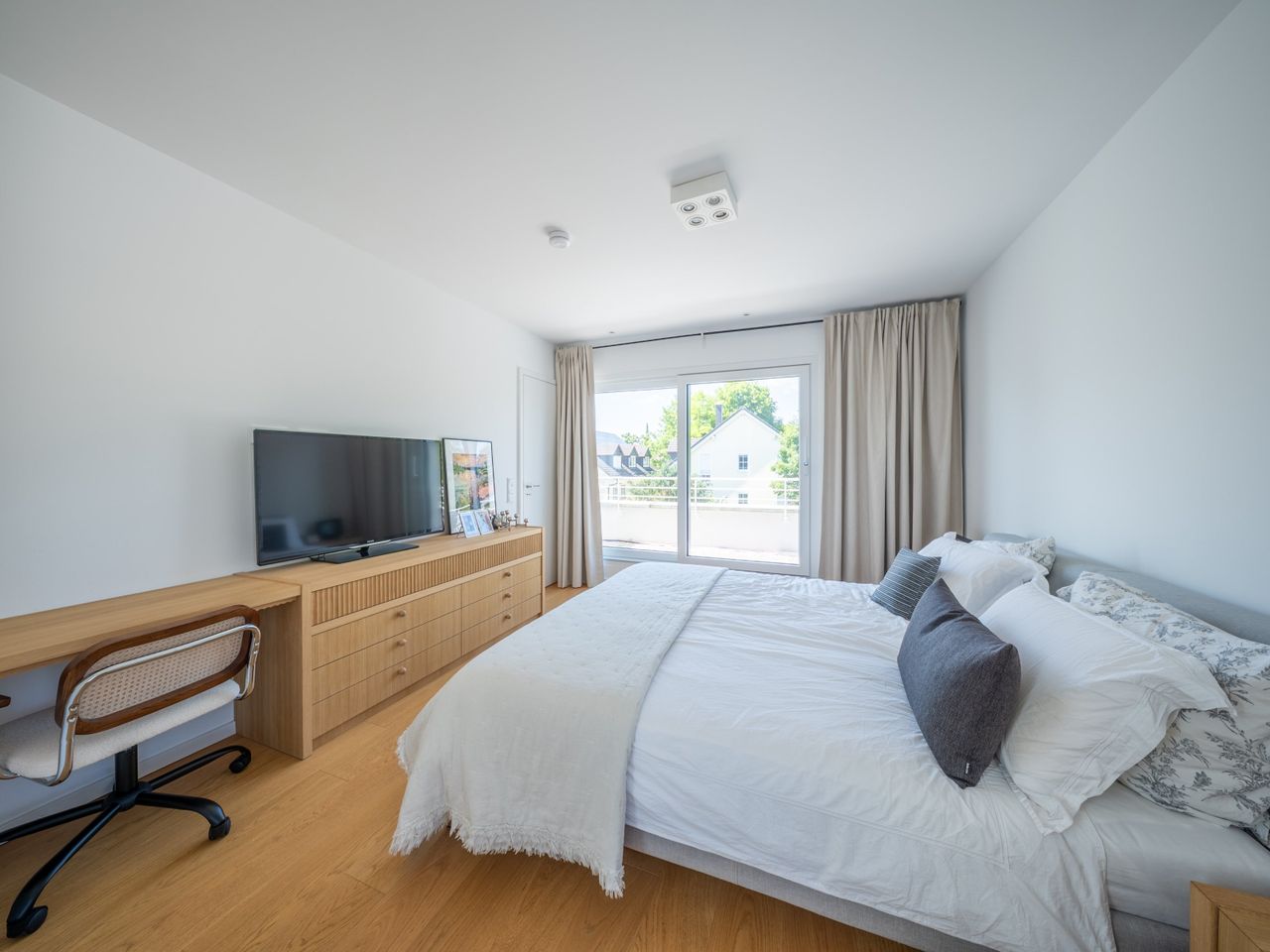 Schlafzimmer DG