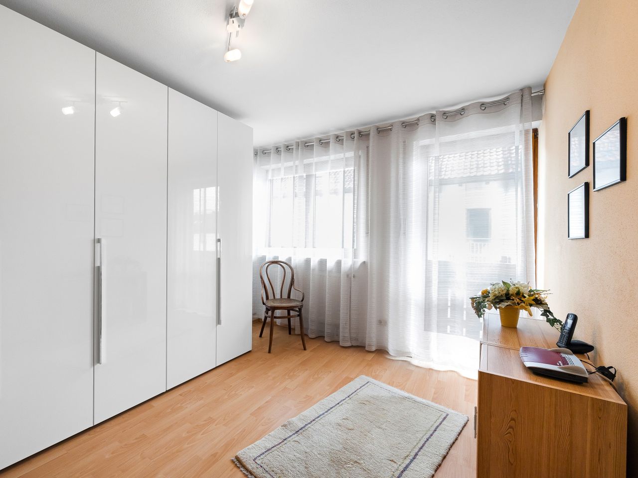 Ankleide oder Kinderzimmer im Obergeschoss