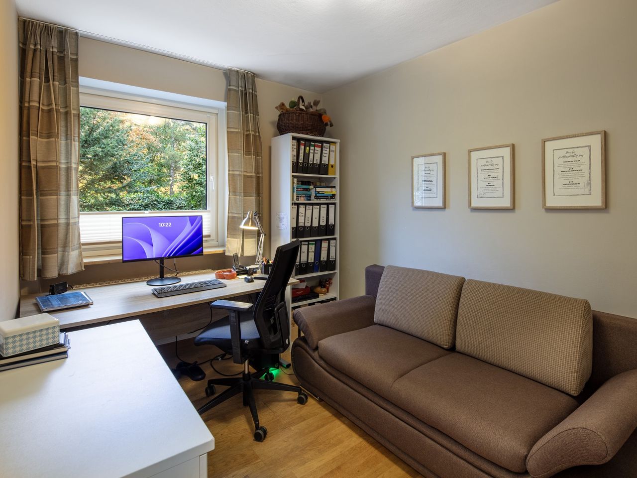 Büro oder Kinderzimmer