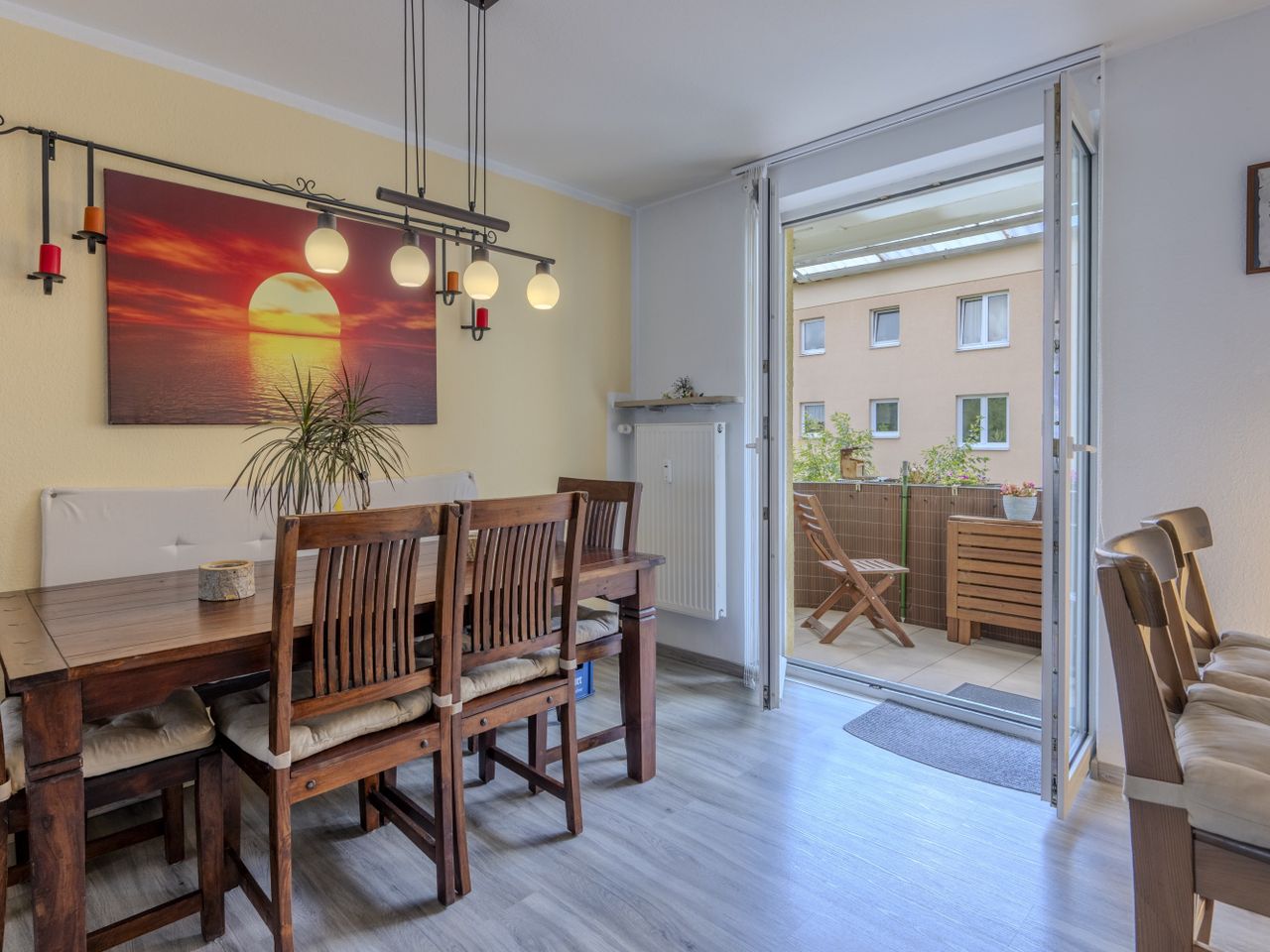Essbereich im Wohnzimmer