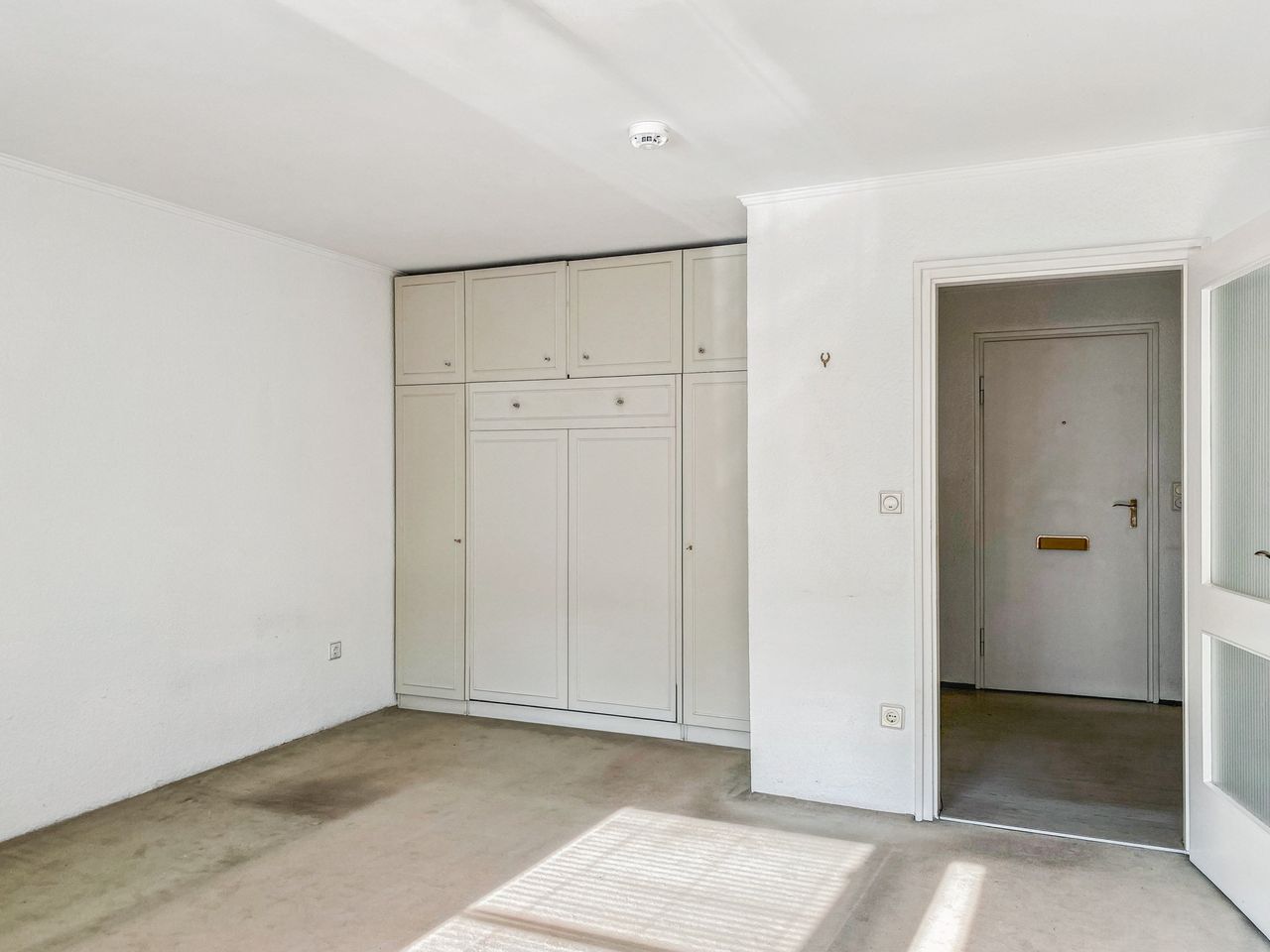 Wohnraum mit Schlafnische