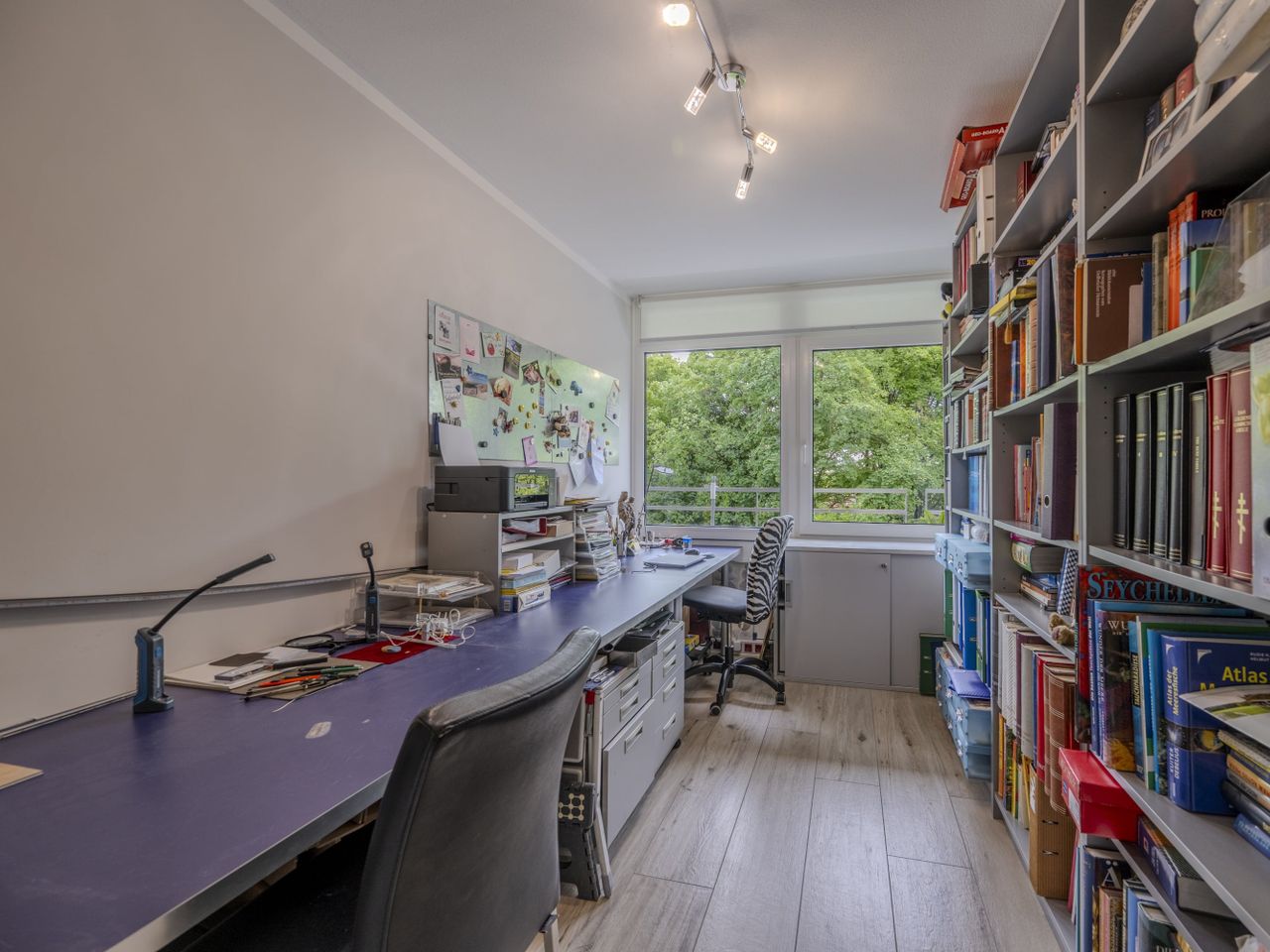 Kinder- oder Arbeitszimmer