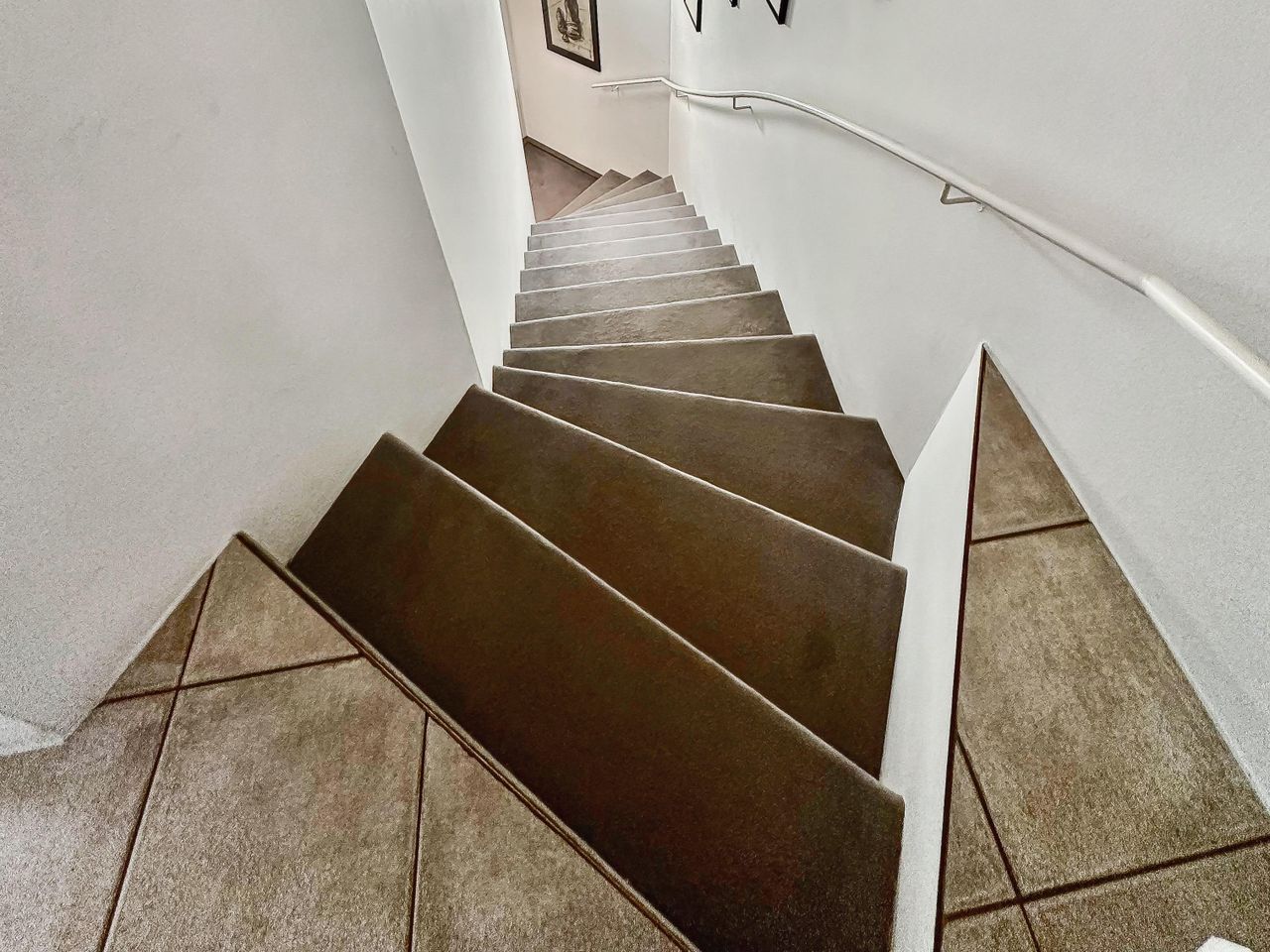Treppe ins Souterrain