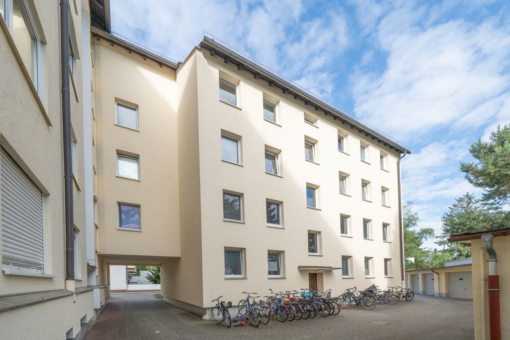 Rückansicht Gebäude