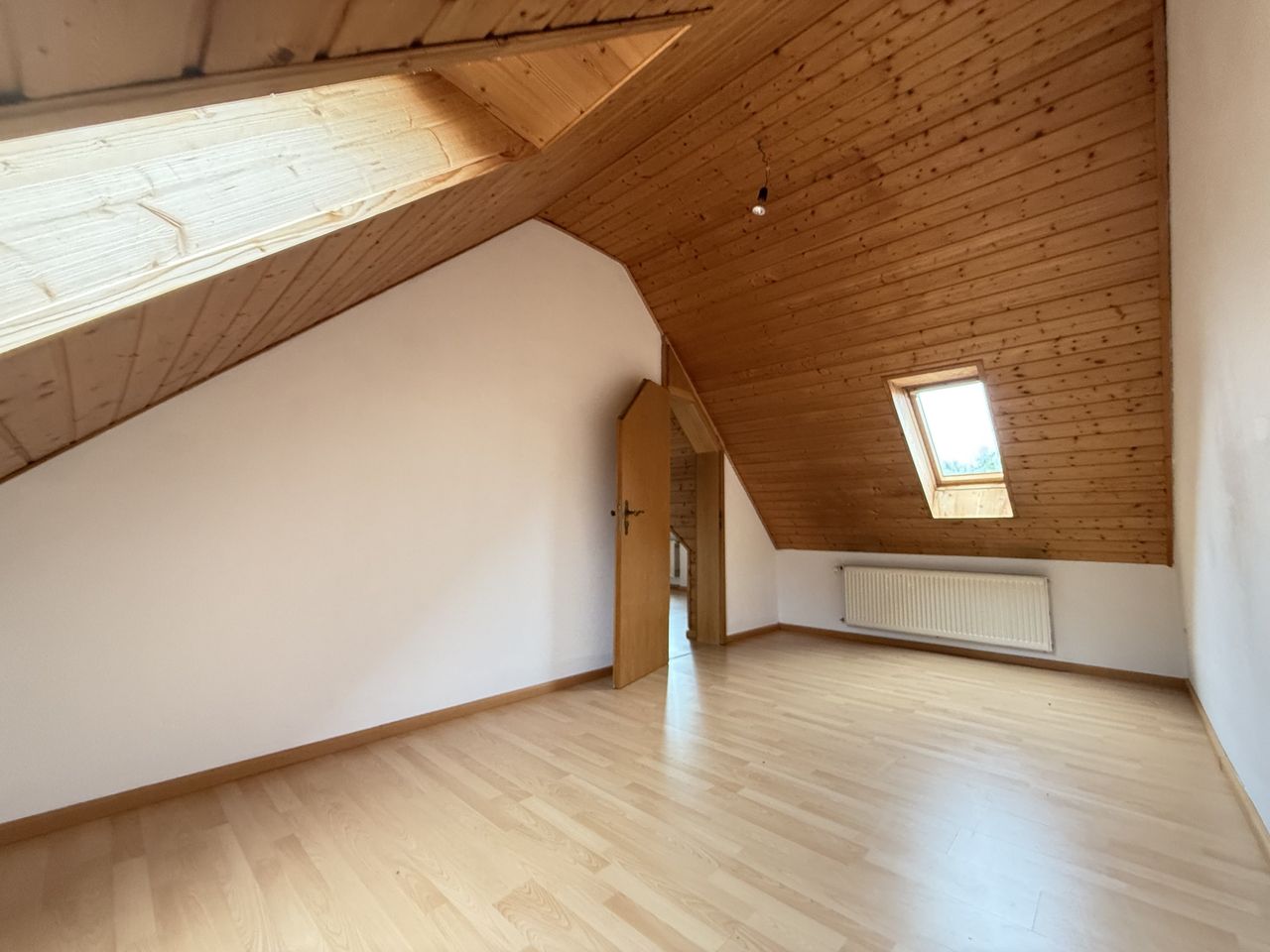 Ankleide zum Schlafzimmer OG
