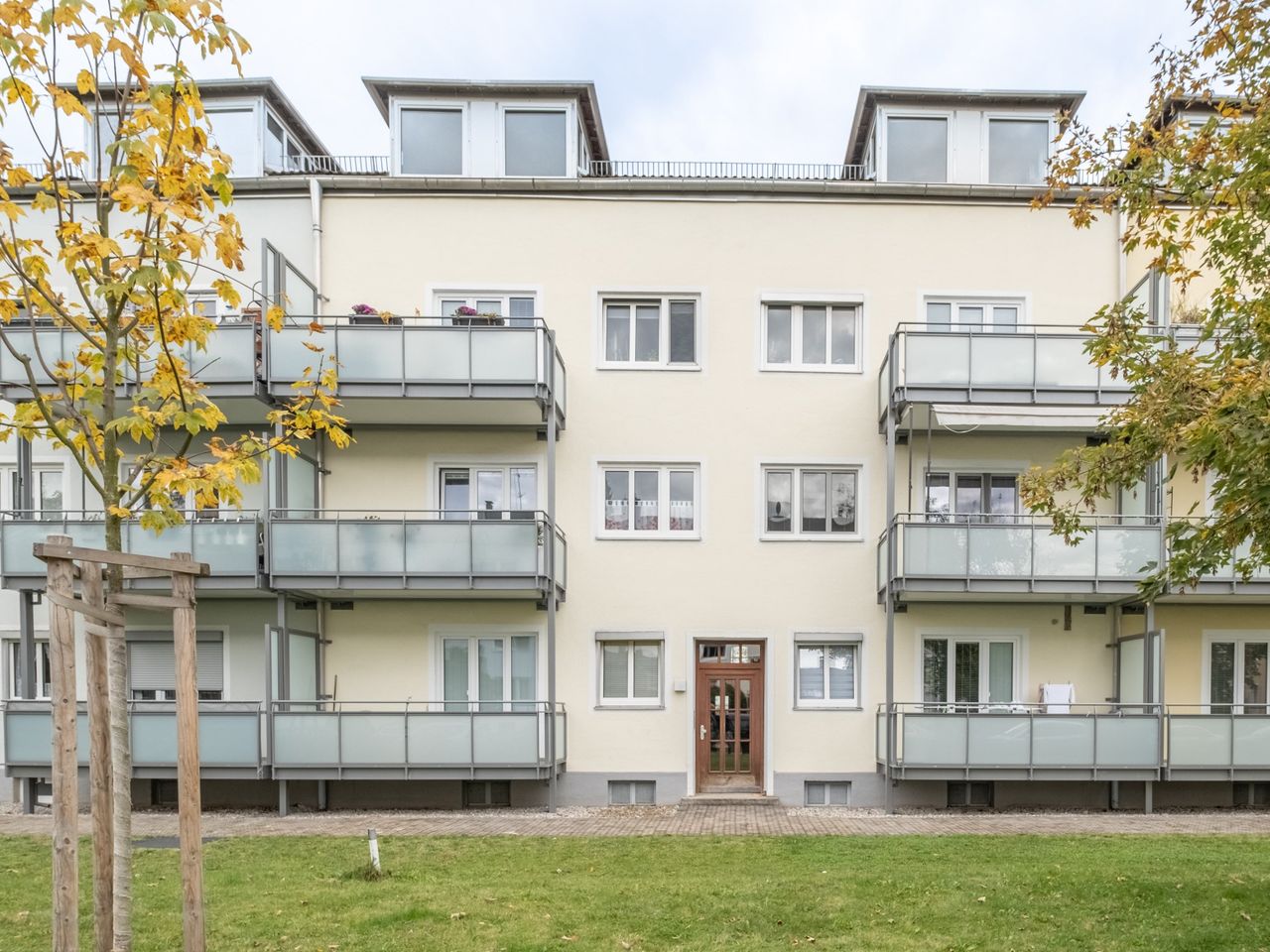 Außenansichten Innenhof