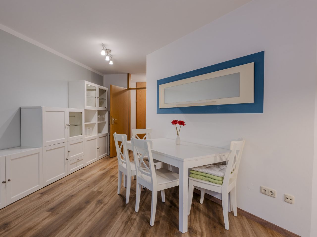 Wohn - und Essbereich