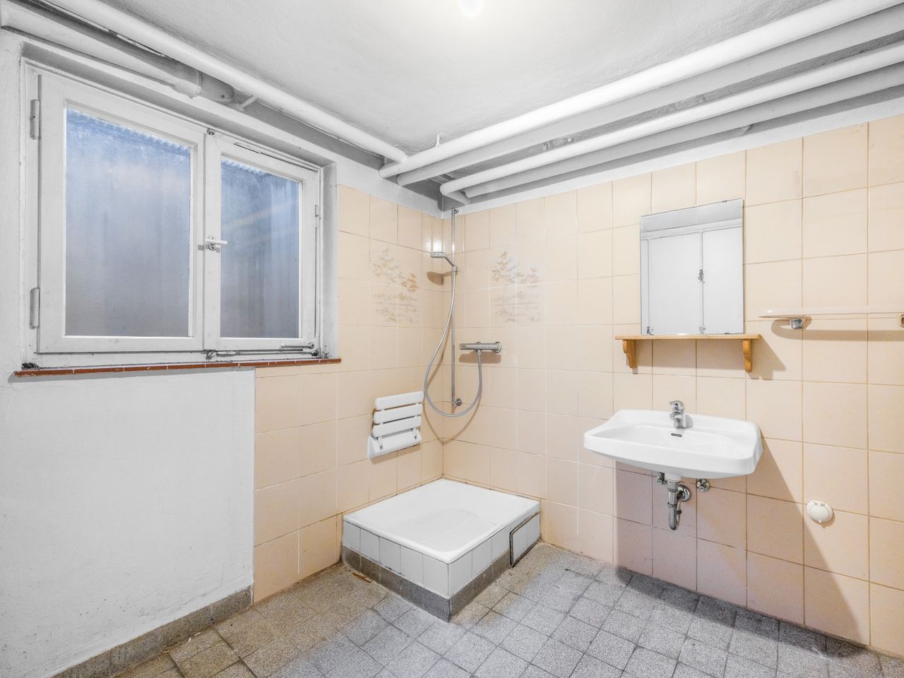 Bad im Untergeschoss