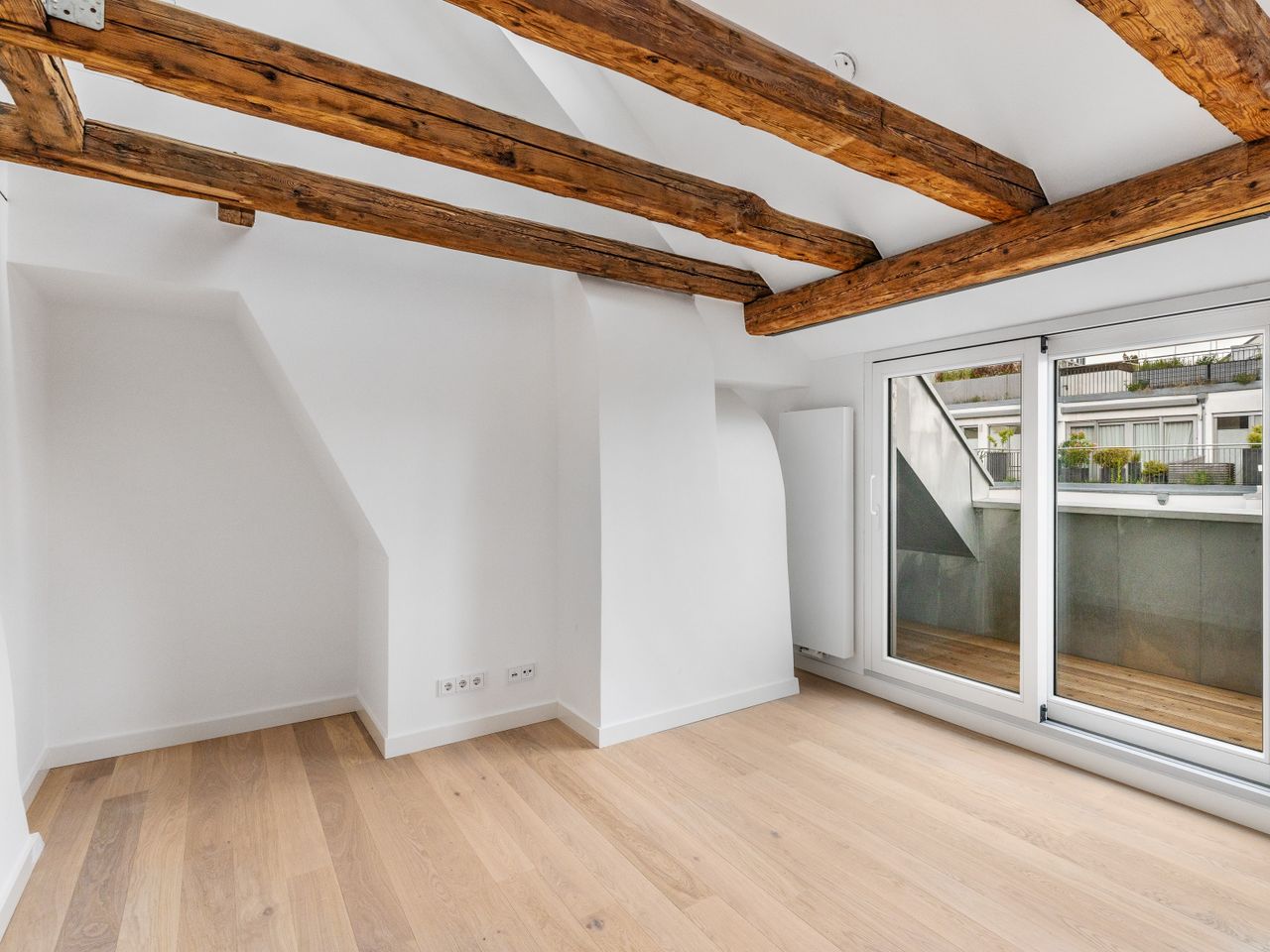 Schlafzimmer mit Balkon