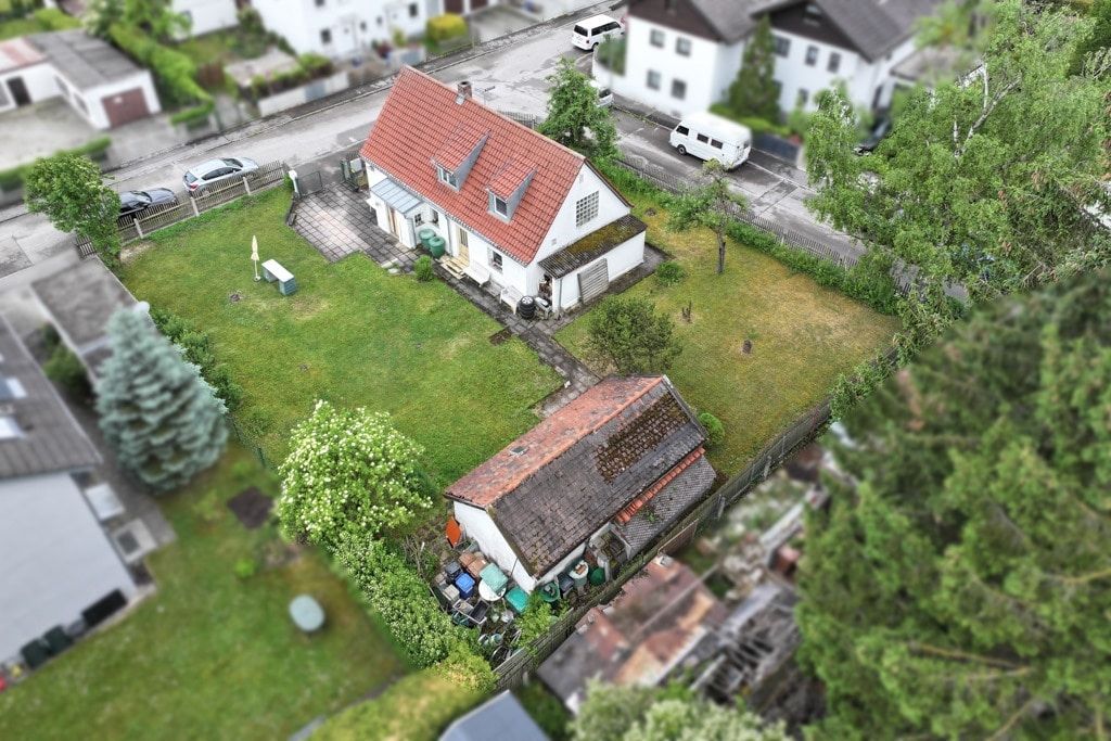 Grundstück