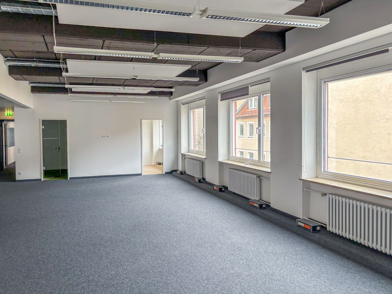Büro 4