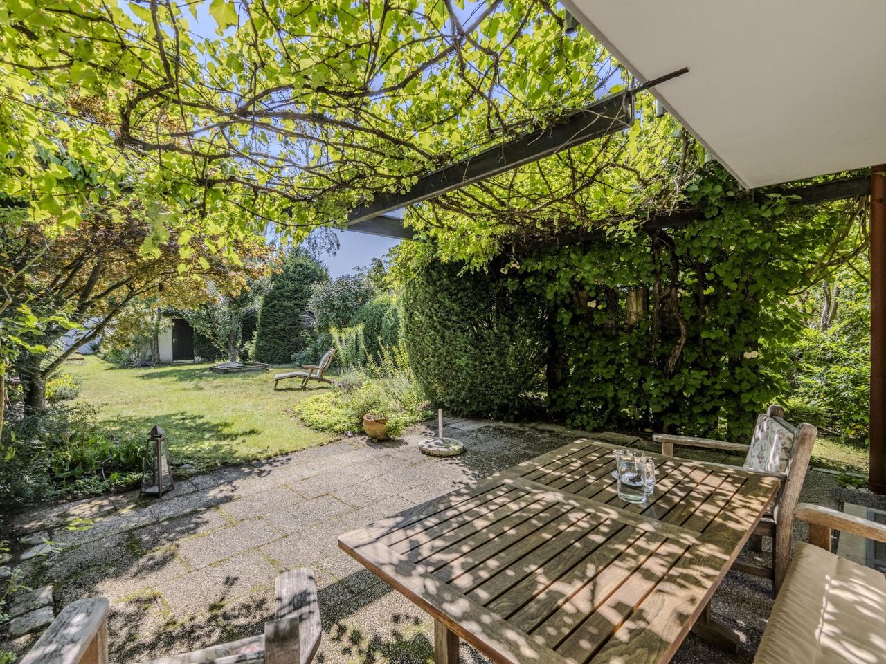 Idyllische Pergola