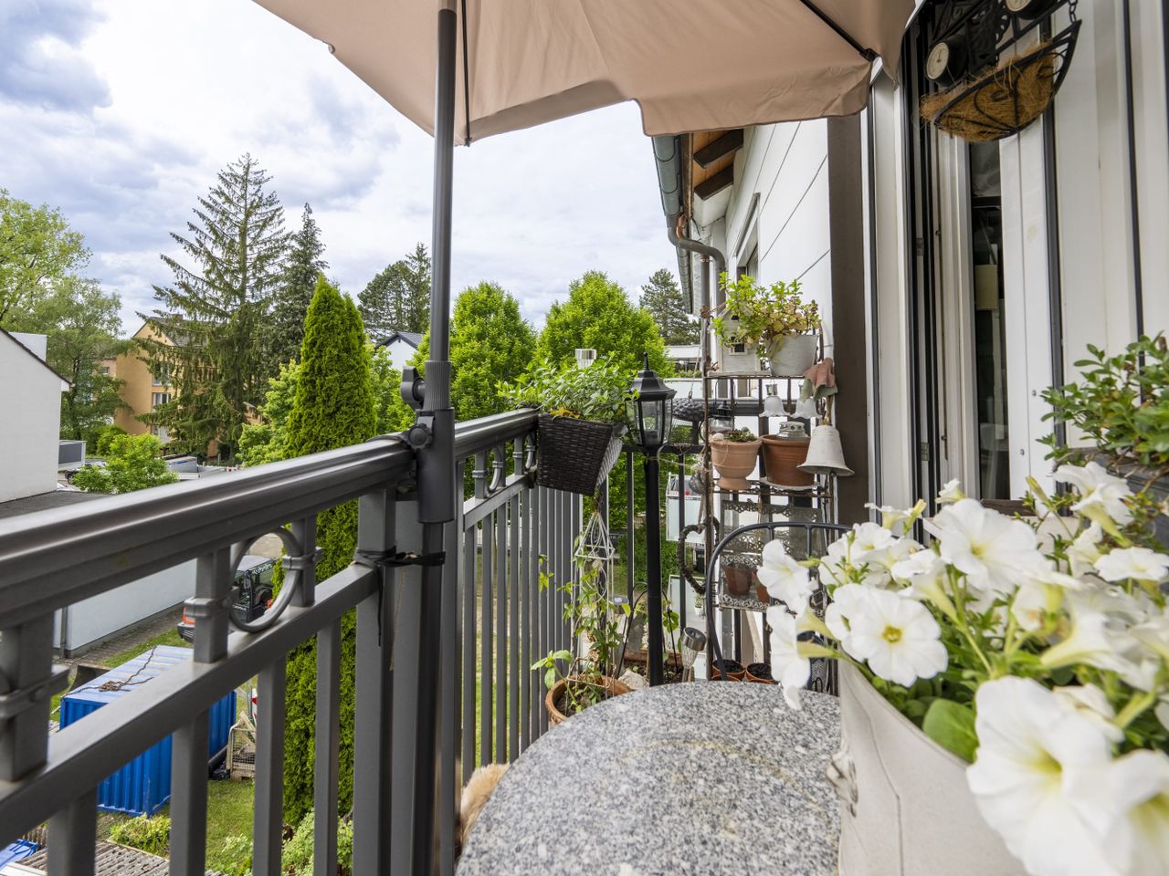 Balkon OG