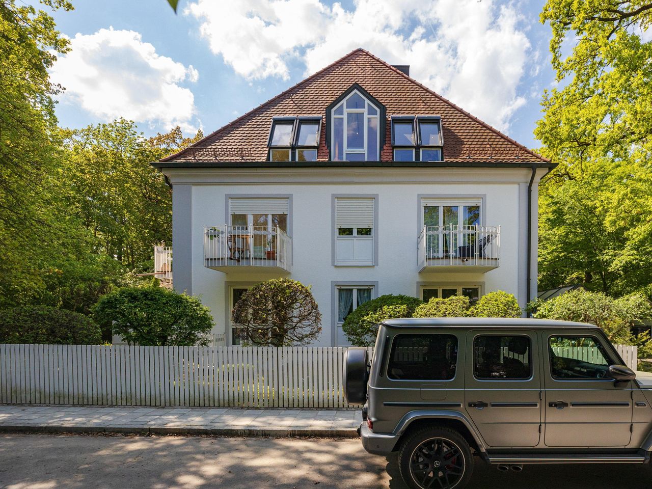 Straßenansicht
