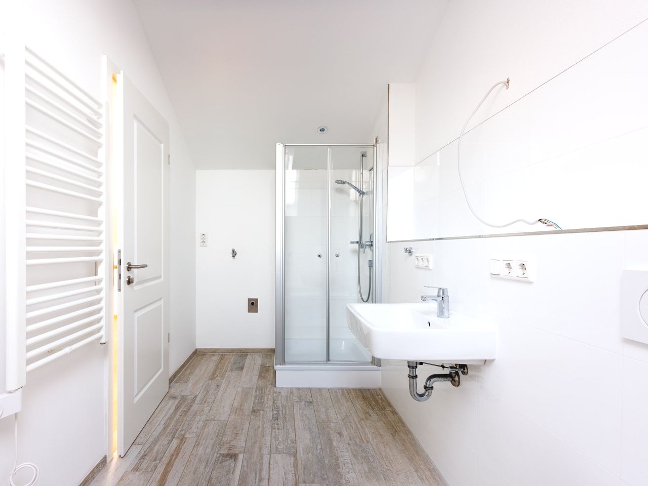 Badezimmer mit Dusche