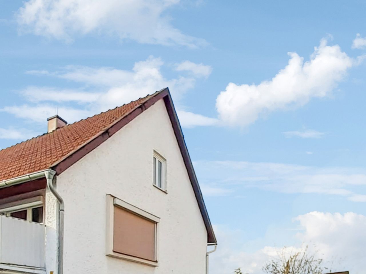 Zufahrt und Garage