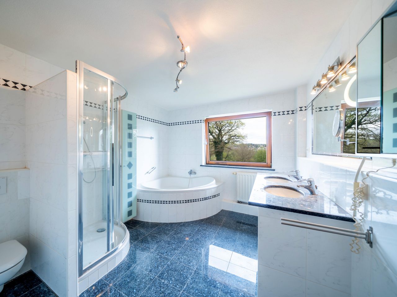 Badezimmer OG