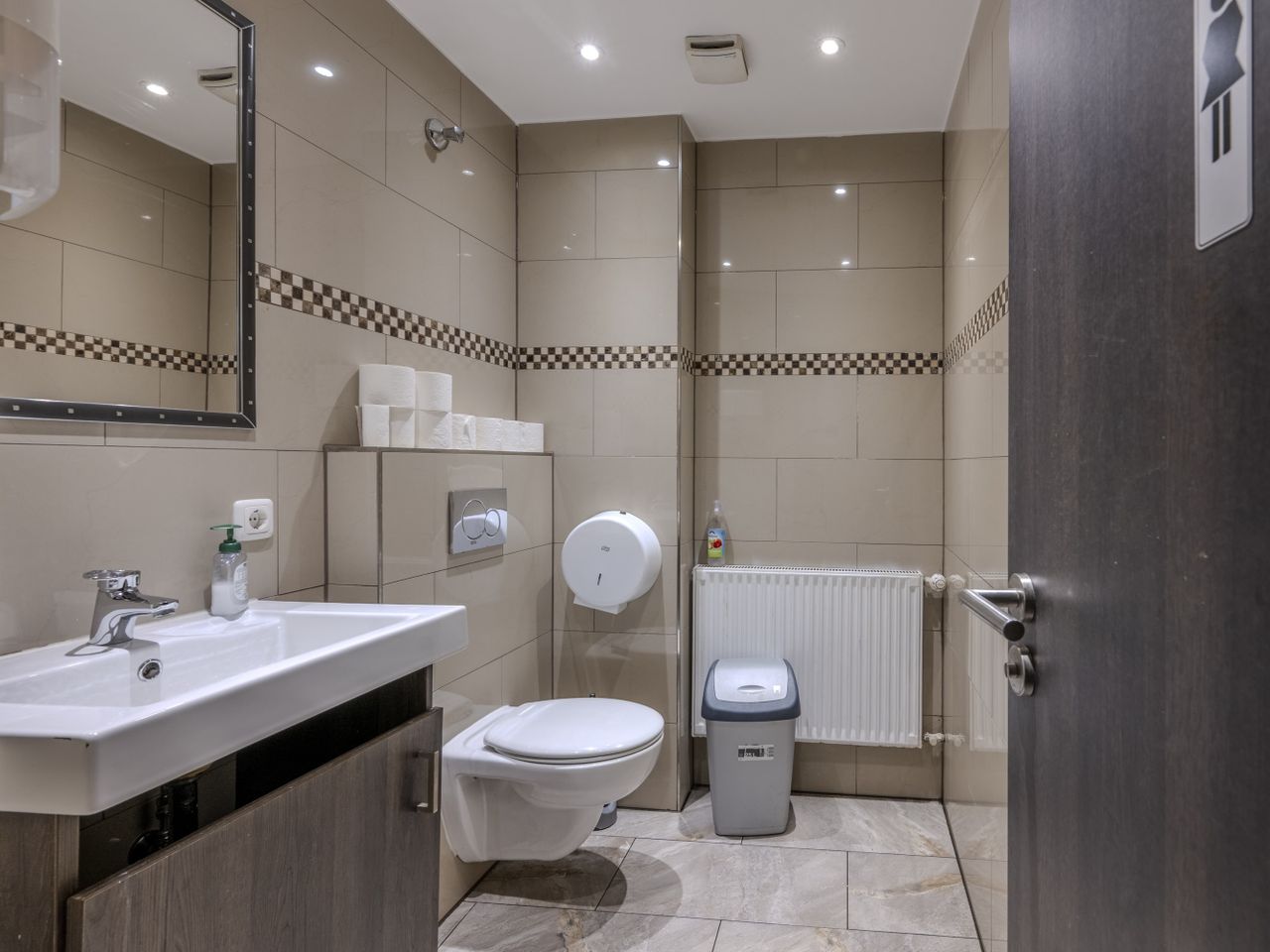 WC-Anlage Damen