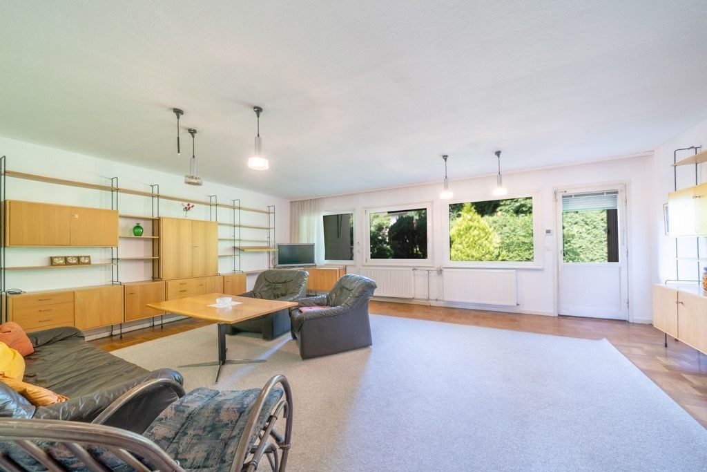 Großzügiges Wohnzimmer