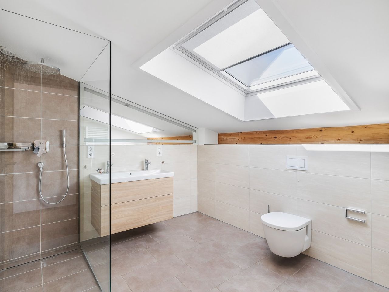Badezimmer Dachgeschoss