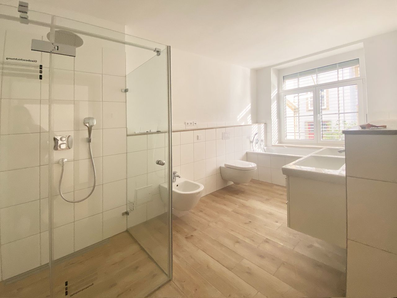 Badezimmer EG