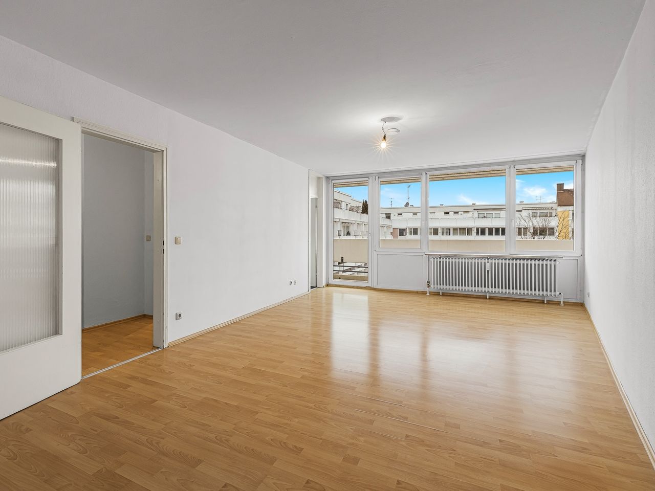 Wohn-/ Schlafzimmer