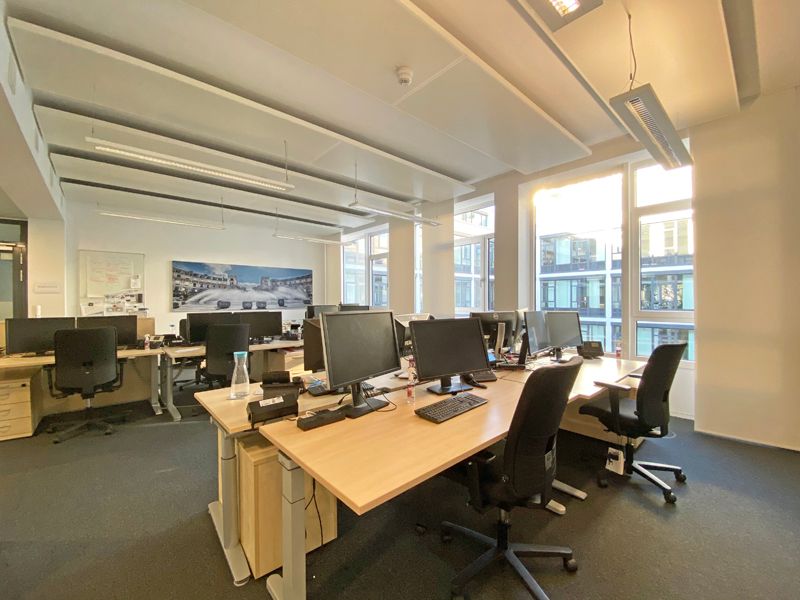 16 Büro 4