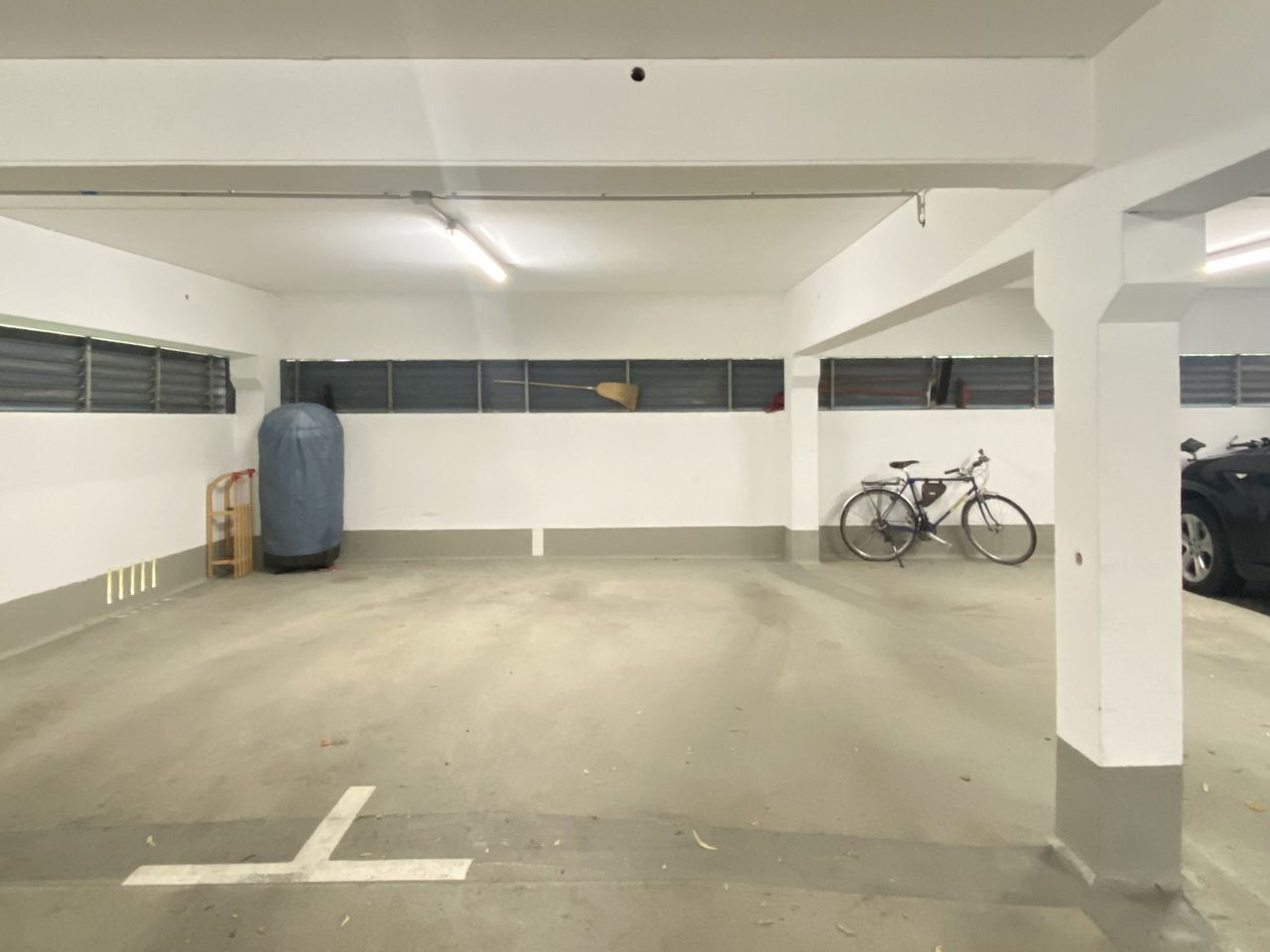 Tiefgaragenstellplatz