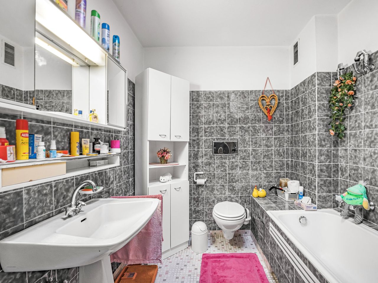 Badezimmer im Obergeschoss