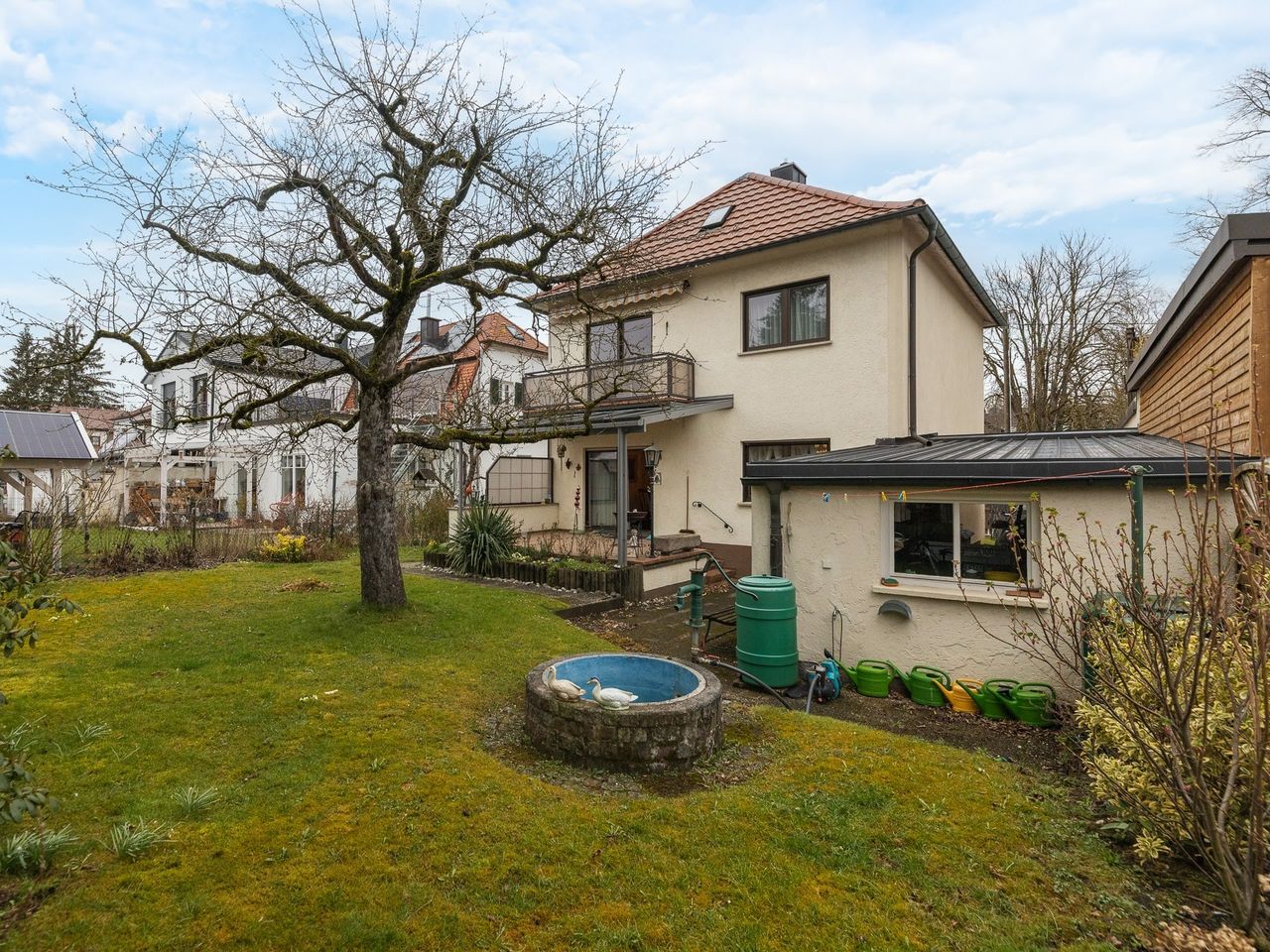 Haus gartenansicht