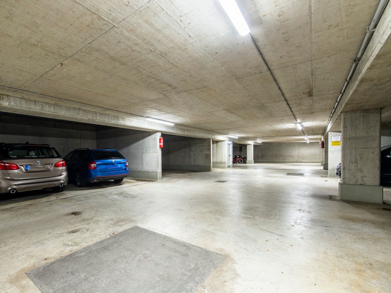 Tiefgarageneinzelstellplatz