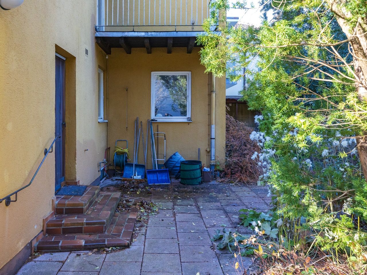 Hauseingang Rückgebäude