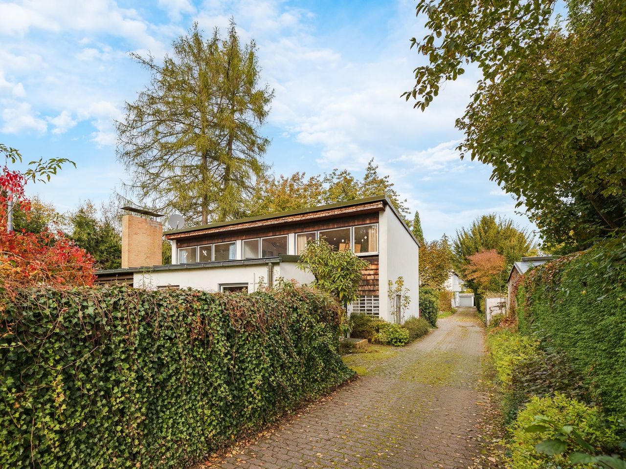 Zufahrt zum Anwesen