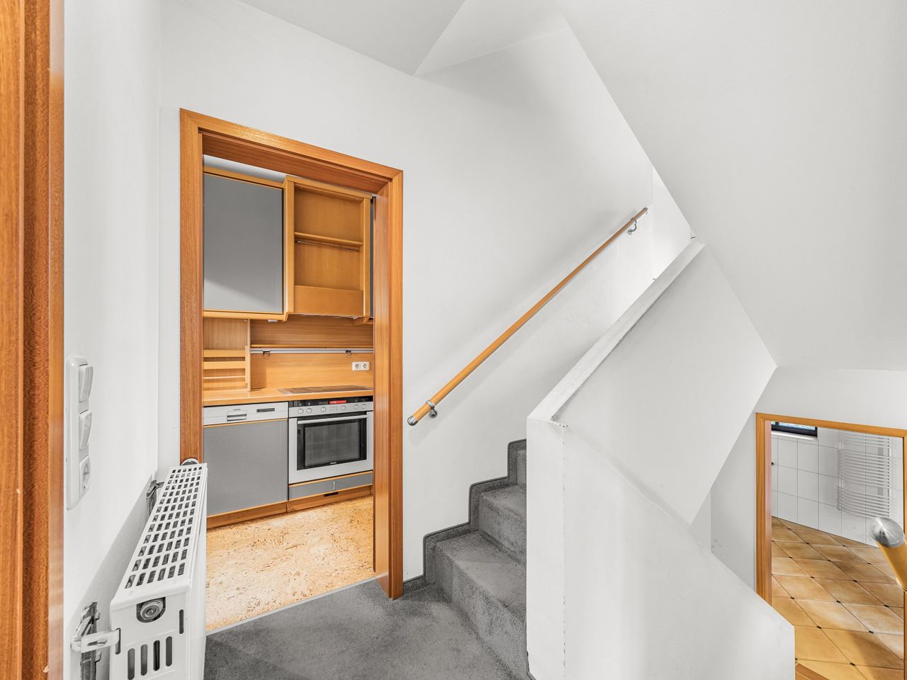 Treppe zum Obergeschoss