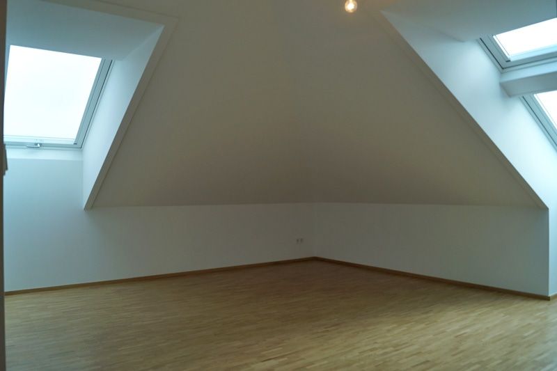 Schlafzimmer mit Ankleideecke