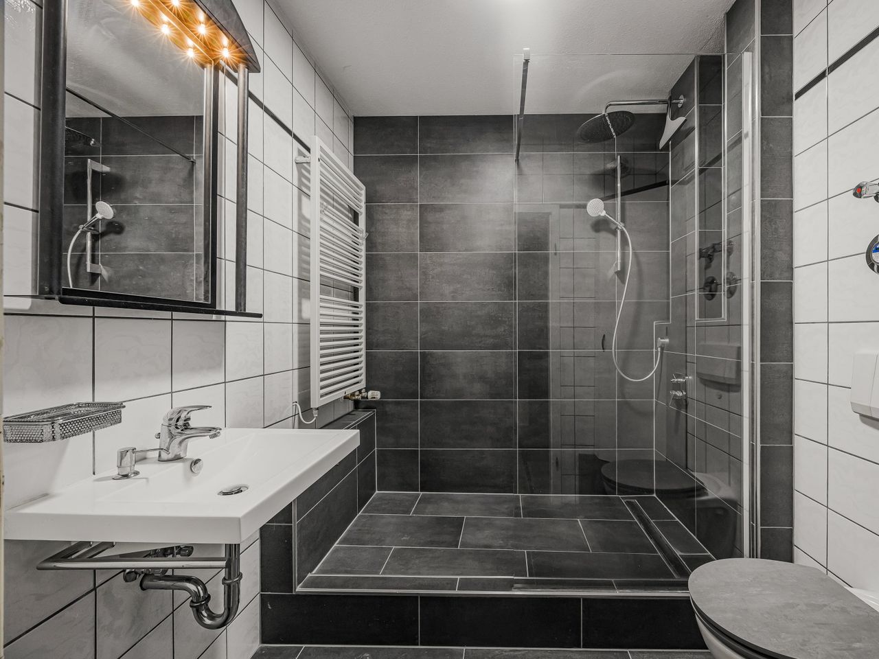 Bad im Kellergeschoss