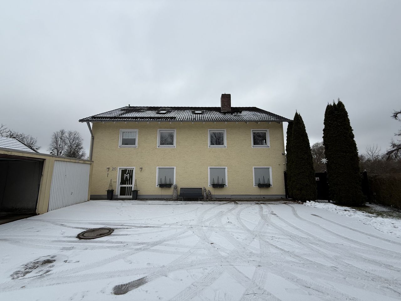 Außenansicht Wohnhaus