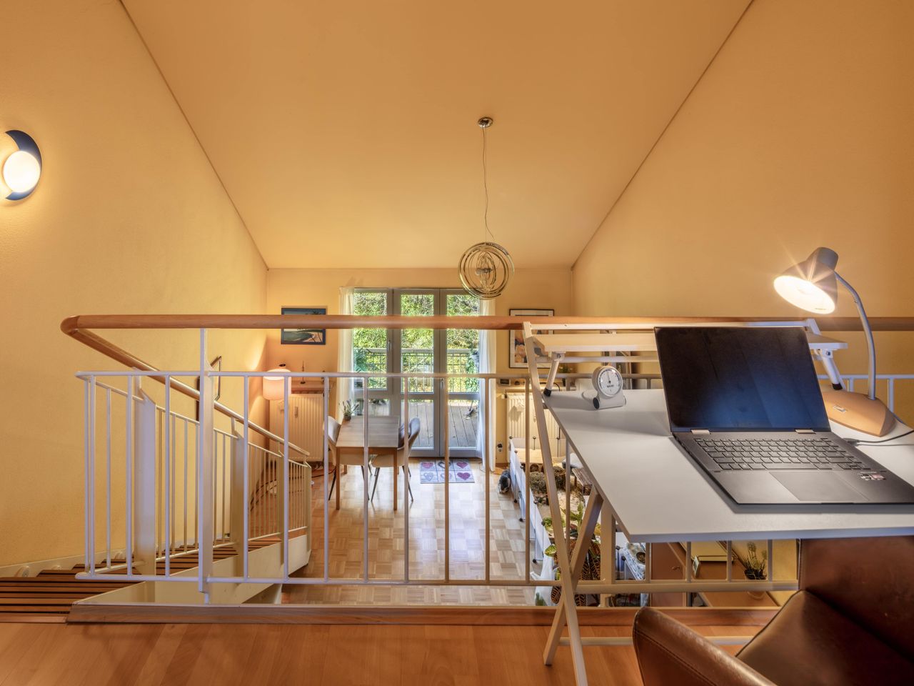 Blick vom Schlafzimmer = der Galerie