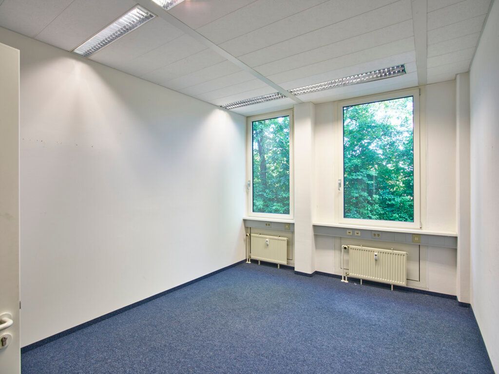 Büro 1