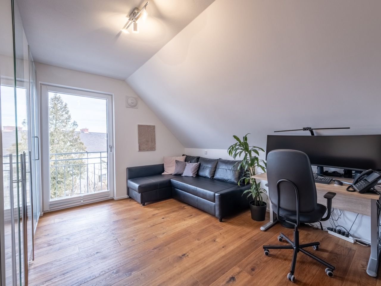 Kinderzimmer/Büro OG