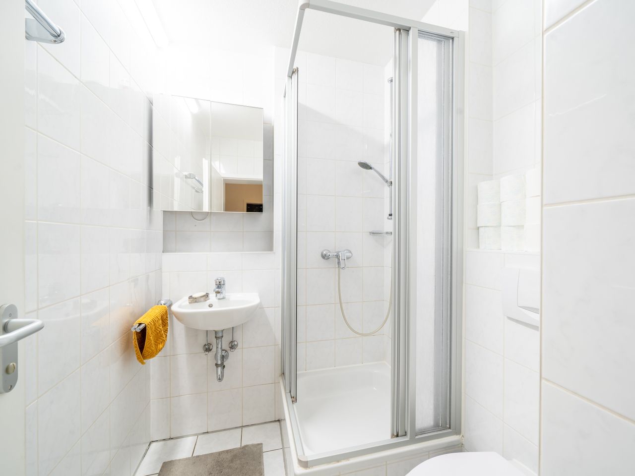 Duschbad und WC