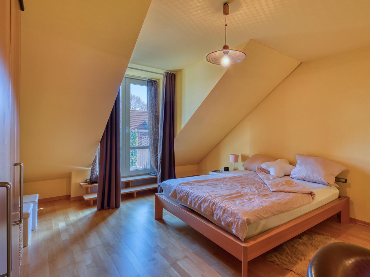 Schlafzimmer mit Zugang Ostbalkon - Galerie