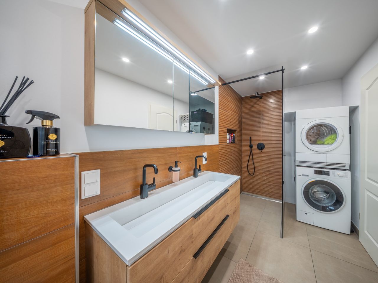 Badezimmer Erdgeschoss